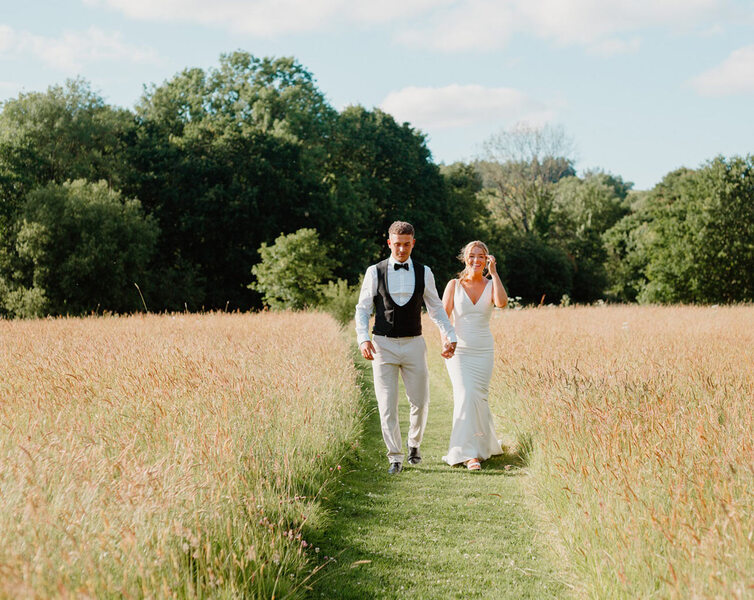 Valleyside Barn - small_WeddingVenuesDevonValleysideBarnValleyside-Barn_BS_at-the-River-field_Mimosa-Photography.jpg