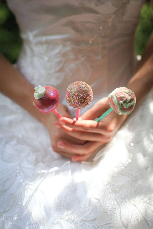 SUGAR COATED WED Cake Flowe