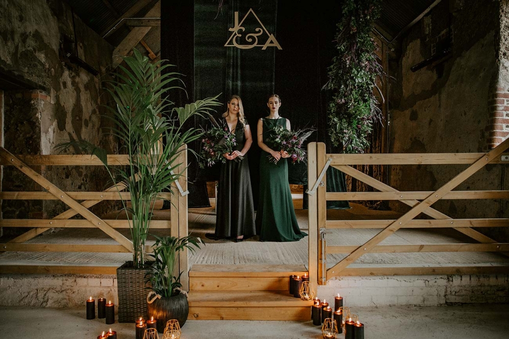 THE UNBRIDLED KNOTS AND KISSES IMG 9853