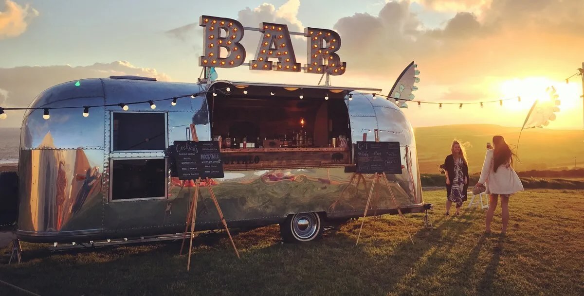 The Buffalo Mobile Bar Wedding Bar