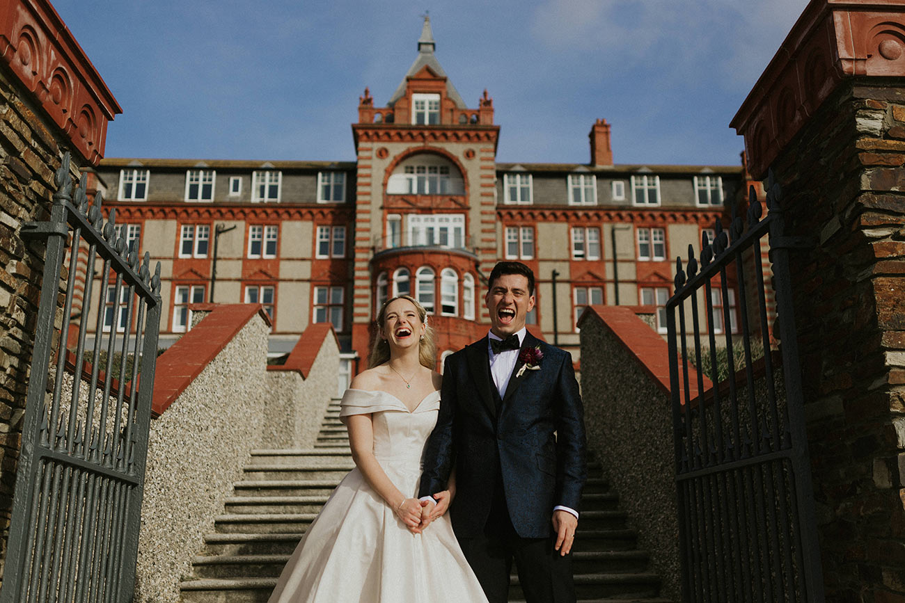 Real Wedding The Headland Cornwall Bride Groom Coastal6